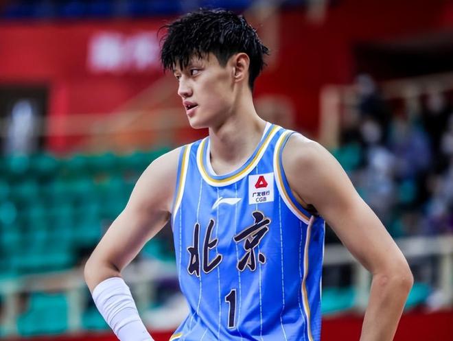 关于V体育：中国球员曾凡博参加NBA选秀，能否被选中？的信息